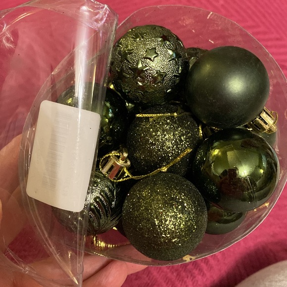 Olive green Christmas ornaments - about 30 - Picture 3 of 7